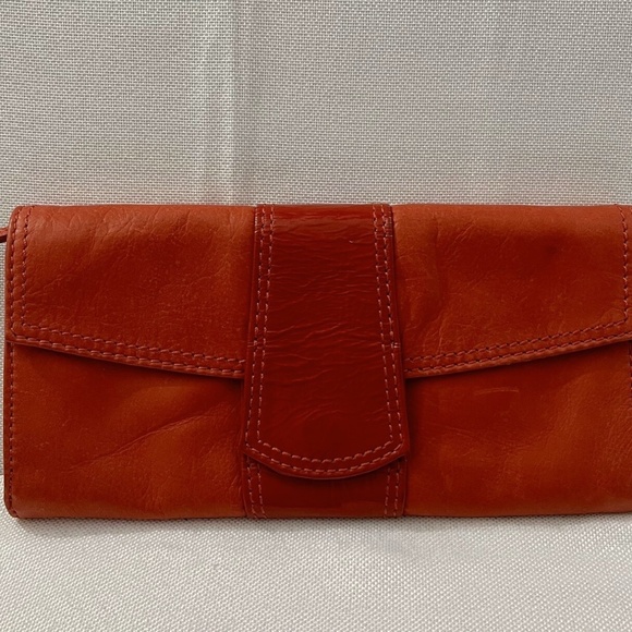 Gorgeous, Eye Catching RED Vintage Fossil Leather Wallet, EUC - Picture 1 of 11
